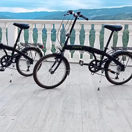 펜션 Regina Claudia Garaguso