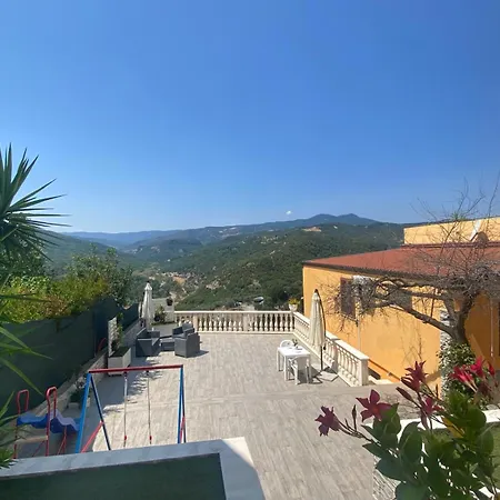 Ferienhaus Regina Claudia Garaguso